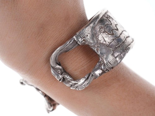 Strange, Heavy, Super cool sterling silver cuff bracelet - Picture 5 of 9