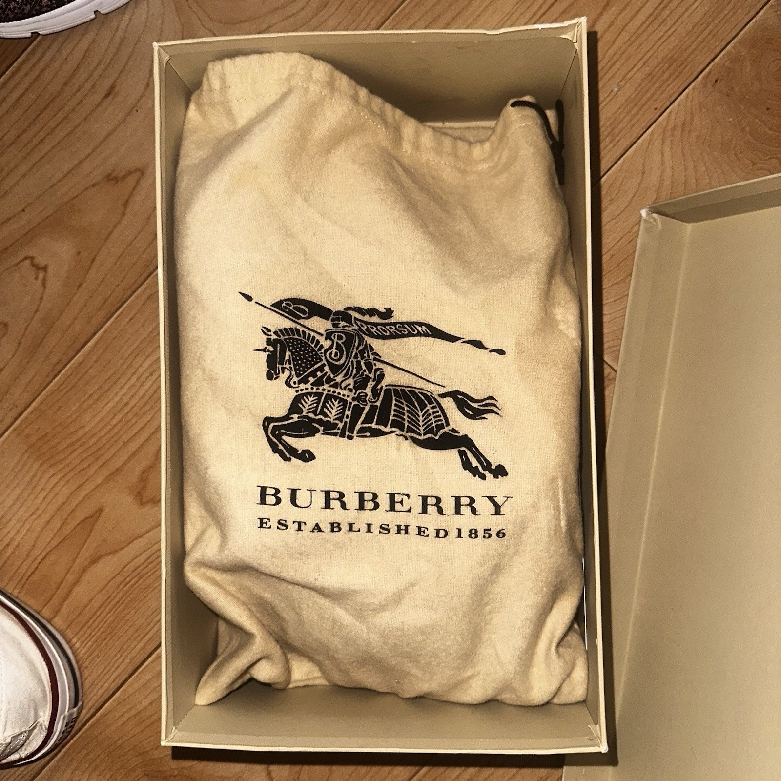 BURBERRY Metallic Gold Quilted Leather Heels Pumps EU 40 Dust Cover & Shoe Box thumbnail 6