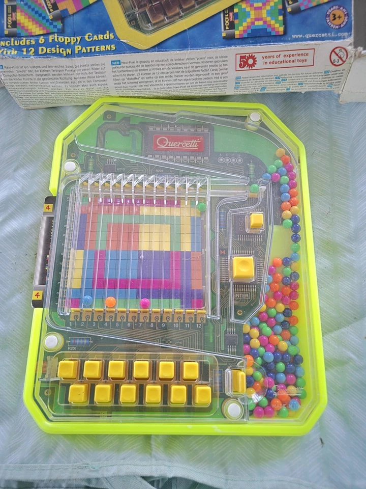 Vintage Quercetti Maxi Pixel Mosaic Machine with Cards & Marbles – Art Toy - Image 4 of 4