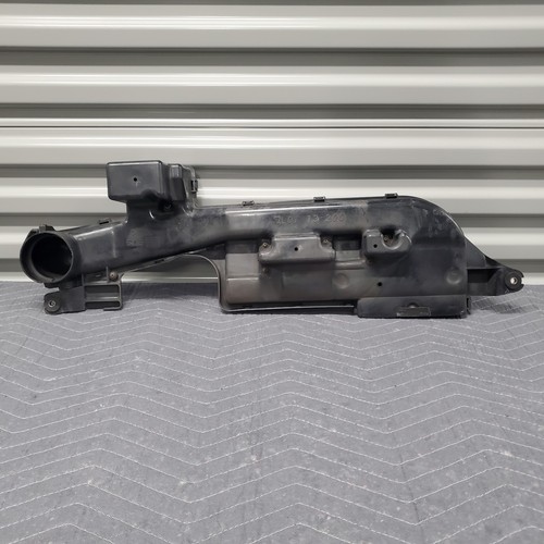 02-03 Mazda Protege Protege5 2.0 Air Intake Charge Duct Channel Genuine OEM Part - Picture 5 of 13