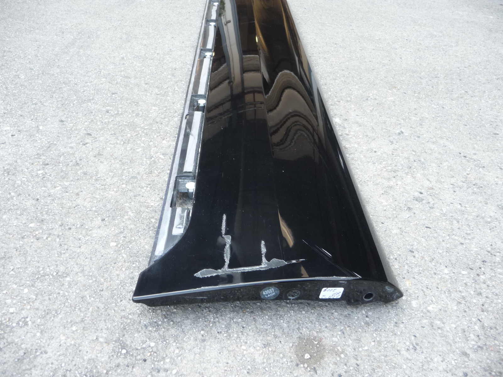 2016-20 Bentley Bentayga Front Left Door Lower Trim Molding Panel 36A853071A OEM