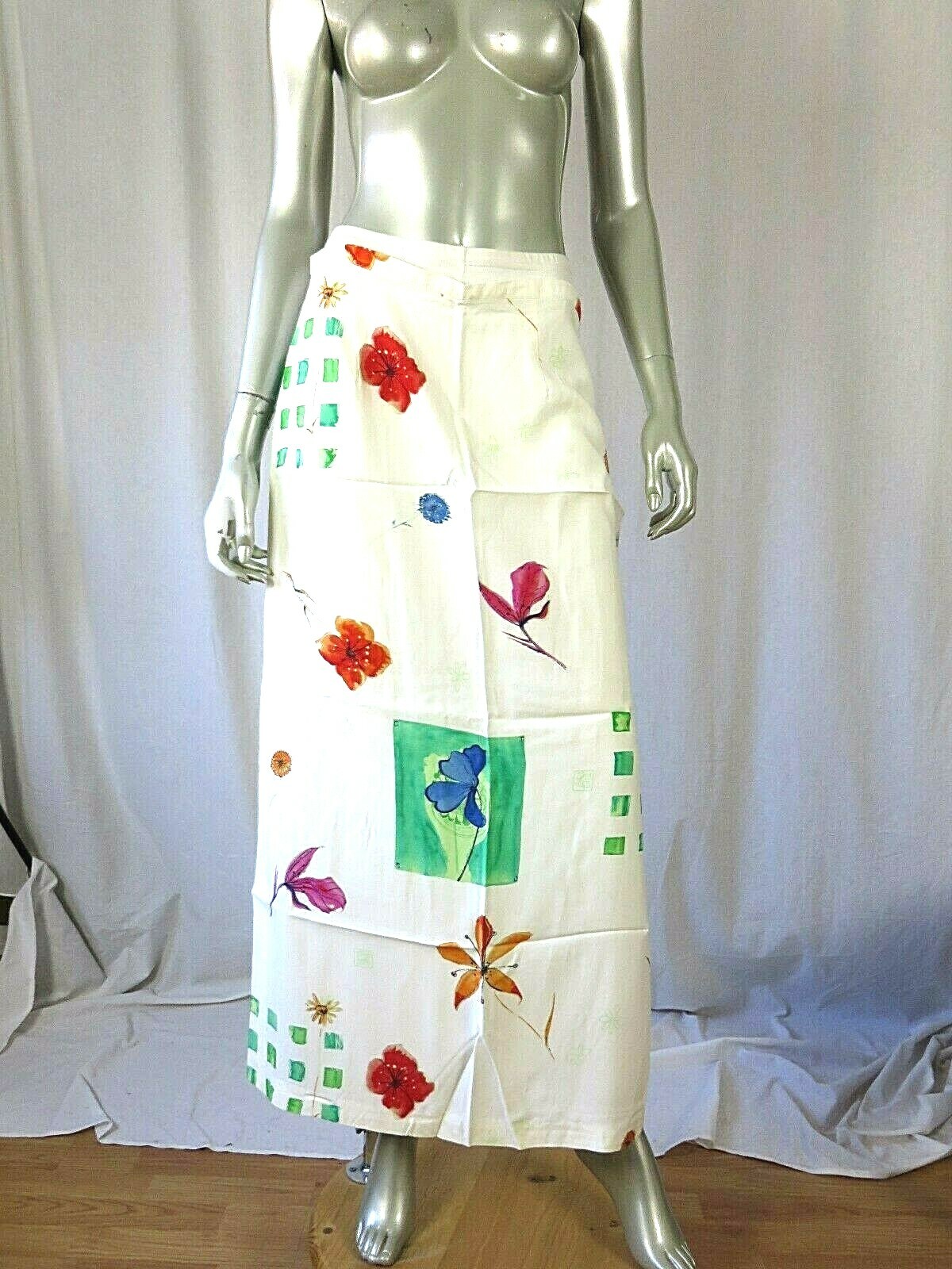 LYSEHART LTD Size 14 Rayon Summer Skirt with Side Vents and Lightweight Fabric