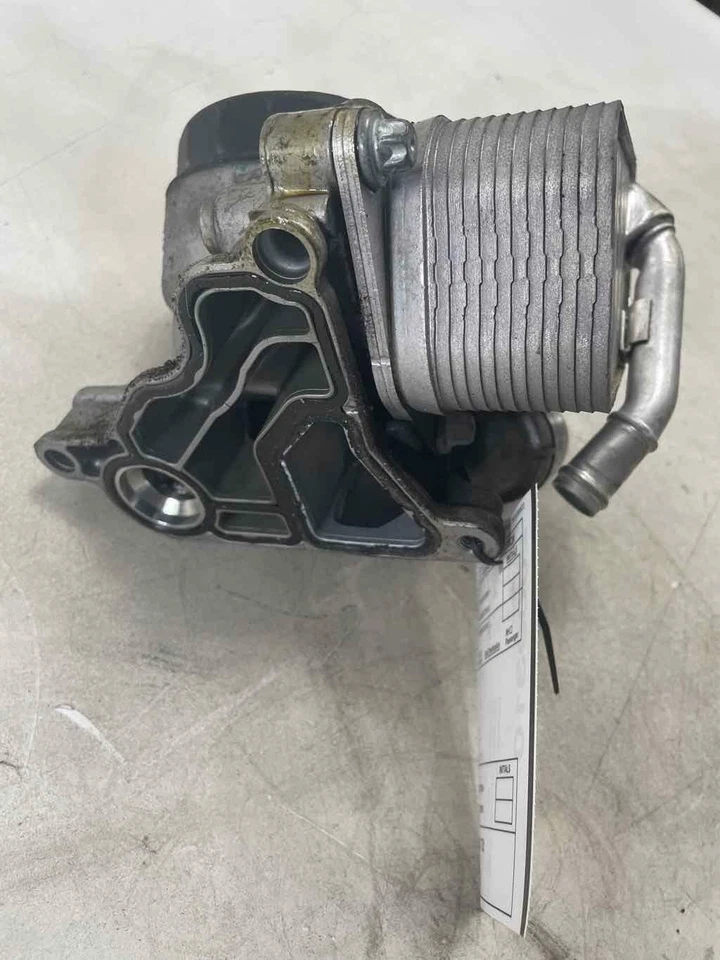 Carcasa de filtro de aceite de motor BMW 2,0 L P/N: 7516383 OE 🔥 Se adapta a BMW X1 2012-2016 Foto 4 de 4