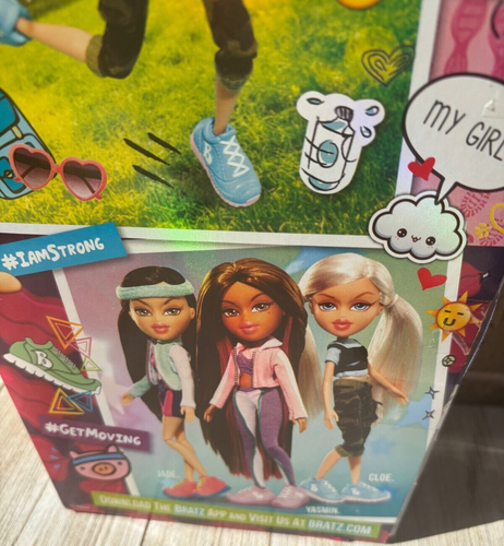 Muñeca Bratz Cloe Fierce Fitness MGA Entertainment 2015 Senderismo Explorador Temática - Imagen 8 de 9