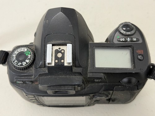 Nikon D70s Digital Slr Camera - Picture 6 of 9