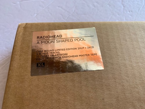 Radiohead - A Moon Shaped Pool Deluxe vinyl 2LP inc. 2CD - Picture 4 of 5