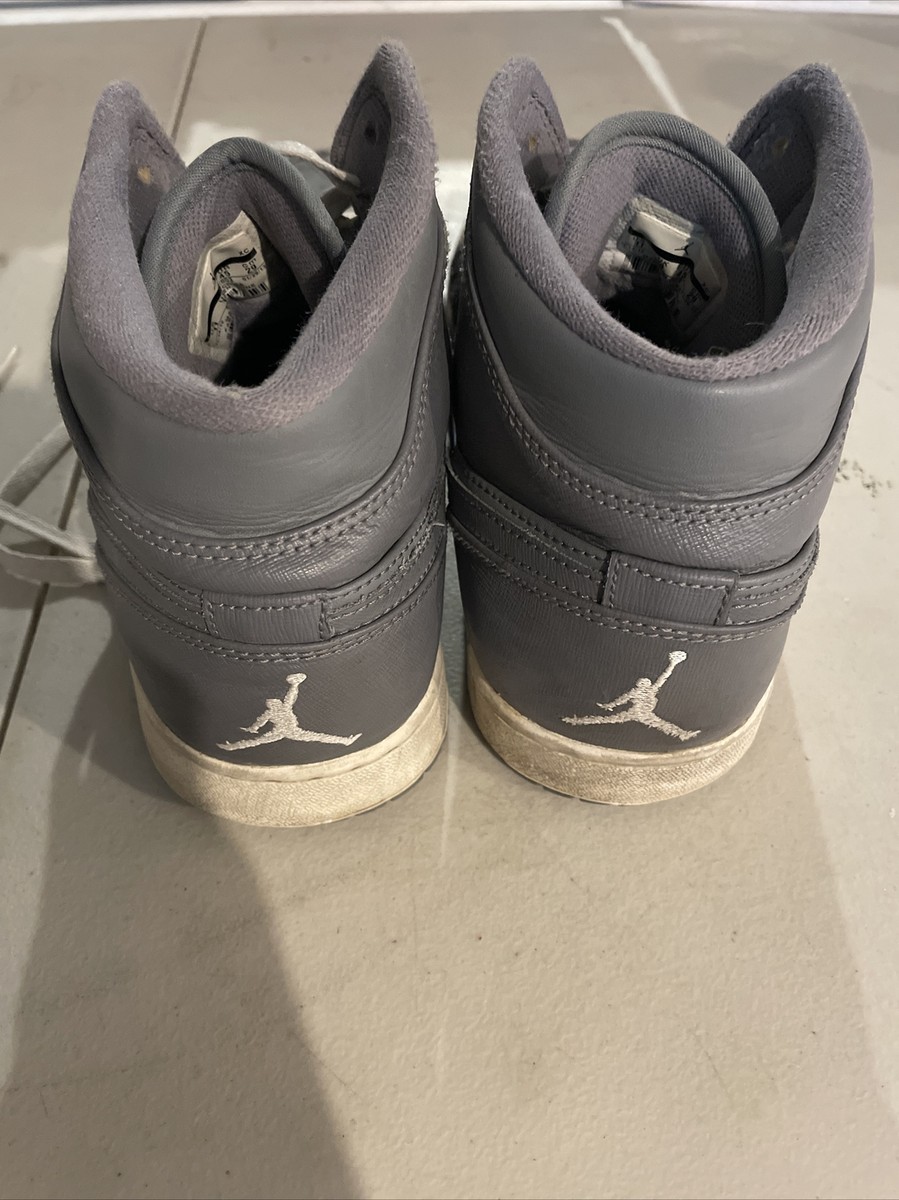 Nike Air Jordan 1 Retro Sneakers Shoes Mens Size 11 Mid Grey  display picture 3