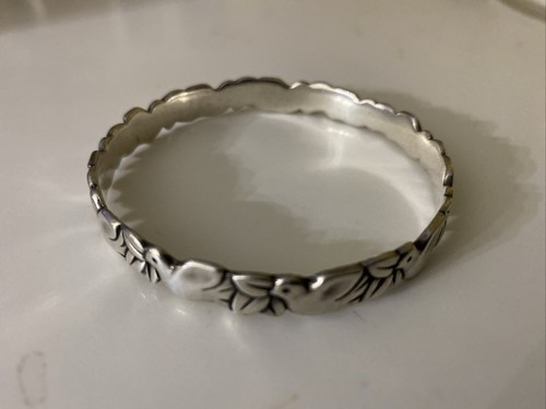 Retired James Avery Dove Eternity Bracelet 2.5” - Picture 6 of 6