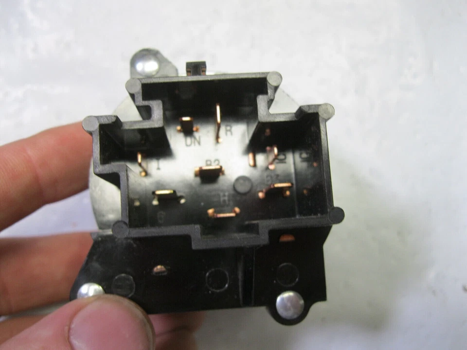 Headlight Switch Airtex 1S4435 - Image 4 of 4