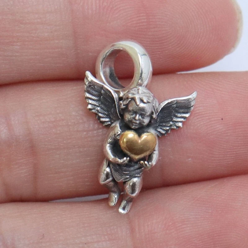 St valentine shop pendant