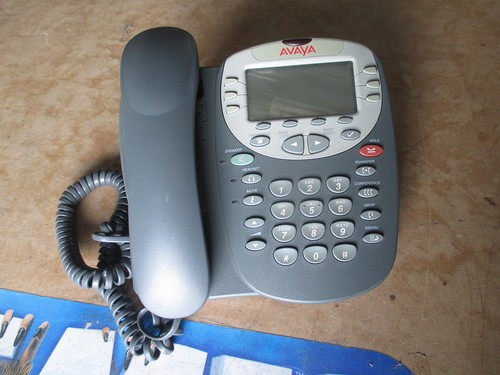 Avaya 4610SW IP VOIP Digital LCD Display Business Telephone Grey + HANDSET - Afbeelding 1 van 3