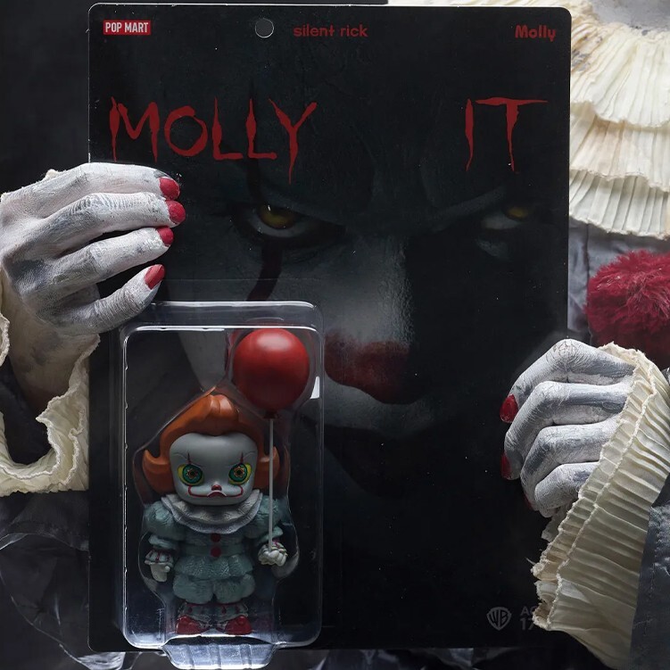 POP MART x Molly IT clown mini figure Exclusive NEW