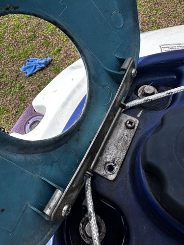 1995-1998 Yamaha Wave Venture Front Hood Hatch - Picture 4 of 4
