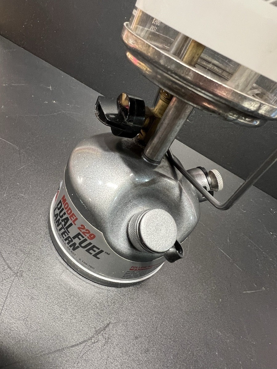 Coleman Peak 1 229 Dual Fuel Camping Backpacking Lantern | eBay