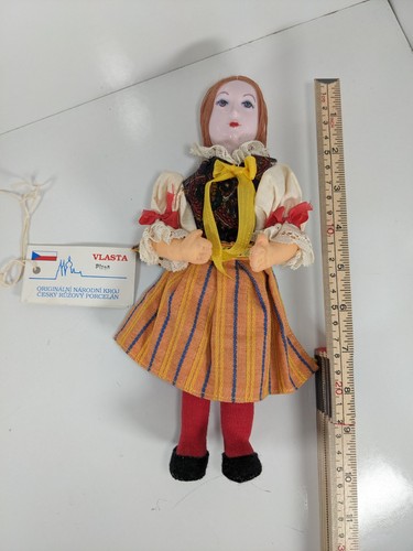 MUÑECA VINTAGE VLASTA ARTIST 10" CEZCH Rosey Porcelana Nacional Original Disfraz - Imagen 3 de 7