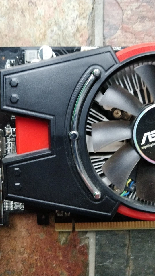 ASUS AMD Radeon HD 6670 1GB GDDR5 Graphics Card Excellent - Image 4 of 4