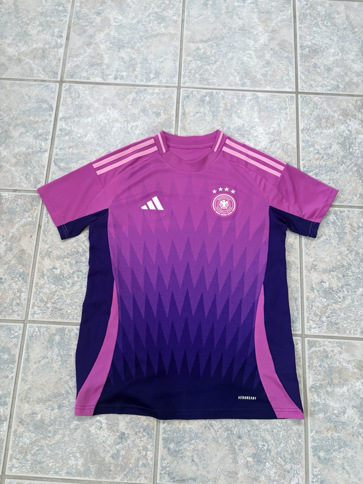 Bild 1 von 4