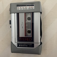 Sanyo Portable Walkman M-G31 FM/AM Radio Cassette Player Vintage Works Great