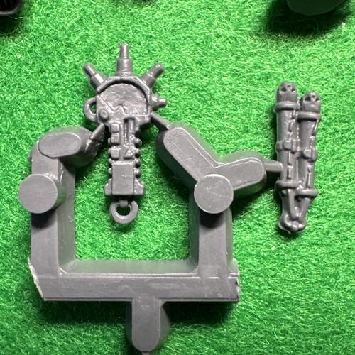 Warhammer 40k Space Marines Marine Command Head Icon Etc Bit Bits Lot Bundle 🟢 - Picture 9 of 12