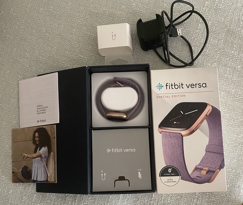 Fitbit Versa Special Edition Rose Gold Smartwatch Activity Tracker Charger - Picture 2 of 3