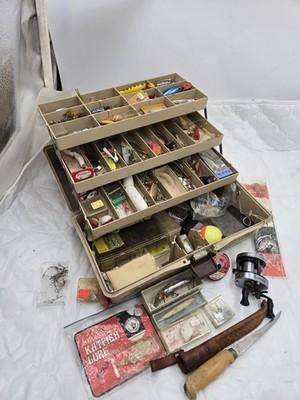 Vintage Fenwick 1080 Fishing Tackle Box Full Lures Baits reel Bass rapala knife 