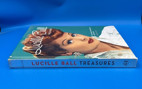 Lucille Ball Treasures w Memorabilia & Photos by Cindy De La Hoz, Hardcover - Foto 8 di 17