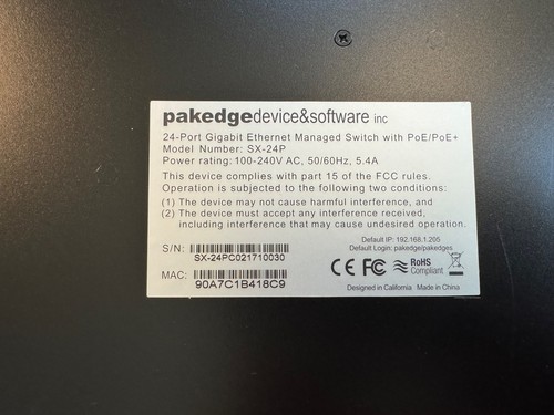 Pakedge SX-24 24-Port 4x SFP Gigabit Switch w/ 8x PoE 4x PoE+ Ports - Picture 6 of 7