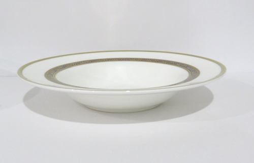 4 Royal Doulton Harlow 8 1/8" Rimmed Soup Bowls - Picture 6 of 6