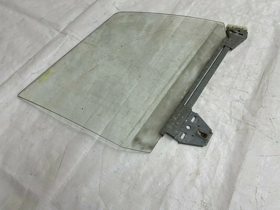 Olds Cutlass 1966 1967 puerta vidrio ventana pista Oldsmobile 442 parabrisas lateral Foto 2 de 4