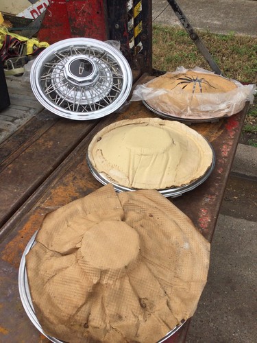 X1 NOS 78 79 80 81 82 Lincoln Town Car Hubcap Rim Wire Wheel Cover W/ Ctr Cap 15 - Picture 5 of 13