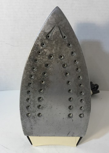 Vintage General Electric Clothes Steam Iron Used! - Picture 2 of 15