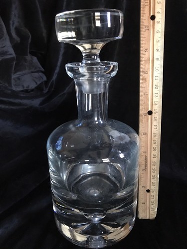 KROSNO HEAVY HAND BLOWN GLASS DECANTER With Bubble On Base 10 1/2” Tall - Picture 5 of 6