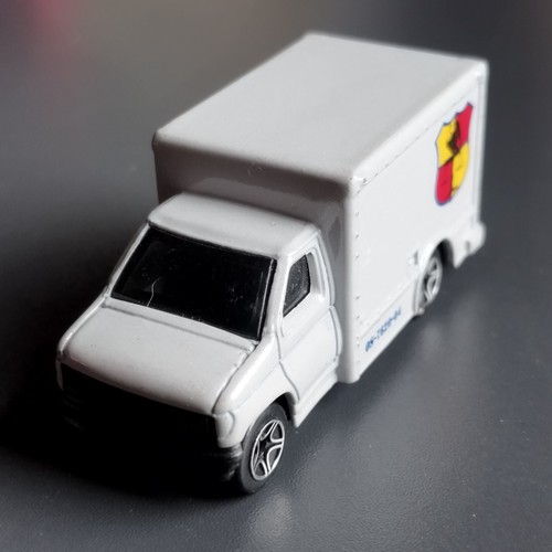 Matchbox made in China. 1998. Scale 1:80. Ford Box Truck. - Picture 3 of 7