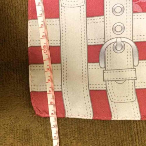 COACH scarf 66cm 25″ square silk Signature pattern pink red - Picture 4 of 4