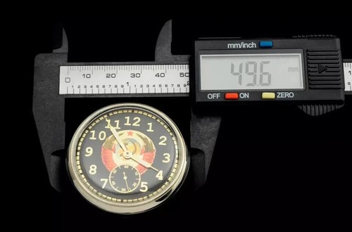 Orologio da tasca sovietico vintage movimento MOLNIJA stemma URSS - Foto 8 di 10
