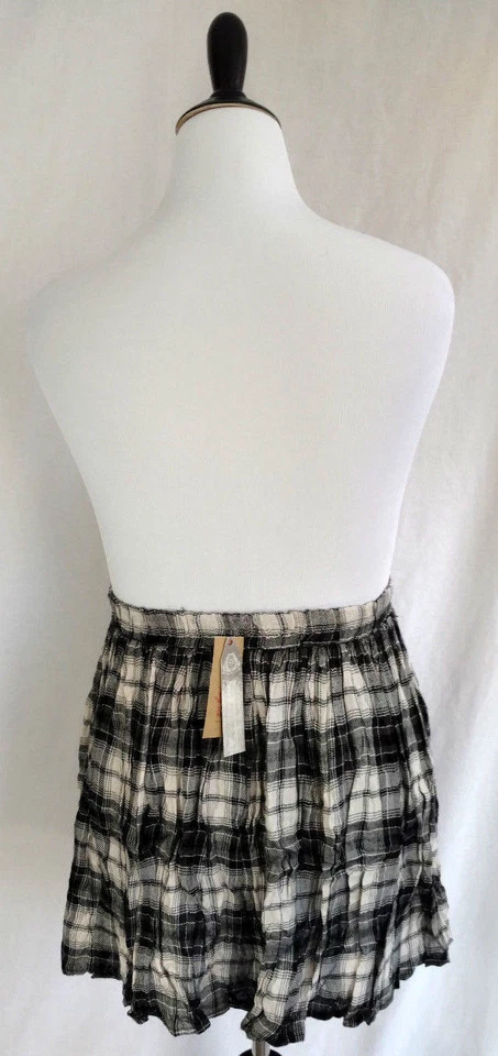 Falda American Rag Cie para mujer talla XL negra gris blanca a cuadros arrugada círculo acampanado Foto 4 de 4