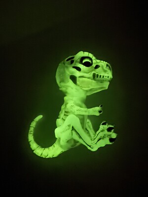 WowWee Fingerling Glow In The Dark Bonehead Dinosaur Kids Toy Sounds Moves