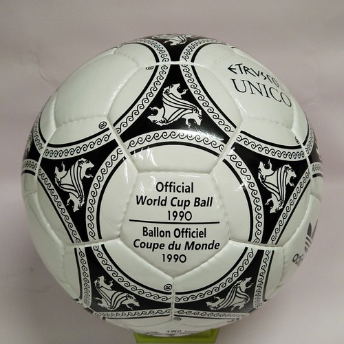Adidas Etrvsco Unico 1990 FIFA World Cup Ball Vintage Soccer Collectible Size 5 - Picture 3 of 5