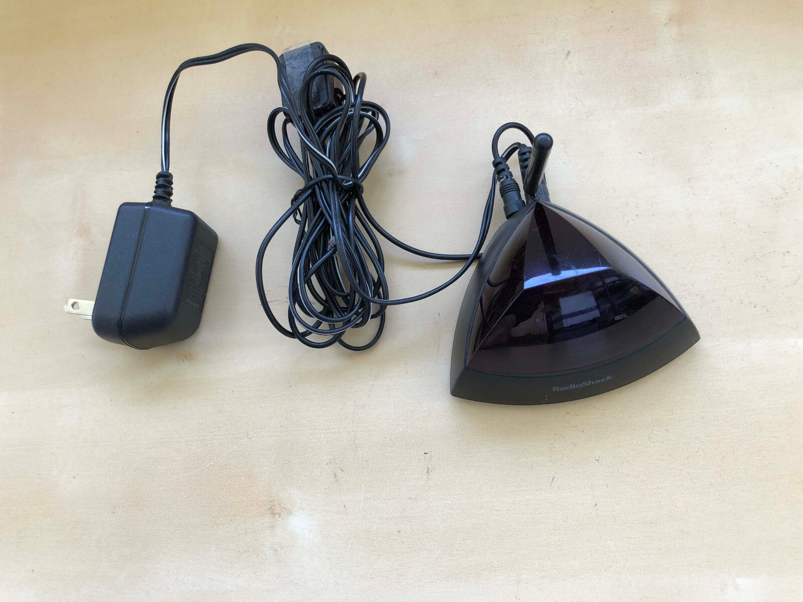 RadioShack 151950 Black Wireless Remote Control Extender Transmitter