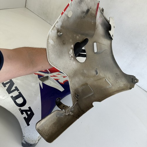 Honda CBR250R MC22 1990 Main side fairings left right pair *scrapes and marks - Picture 12 of 12