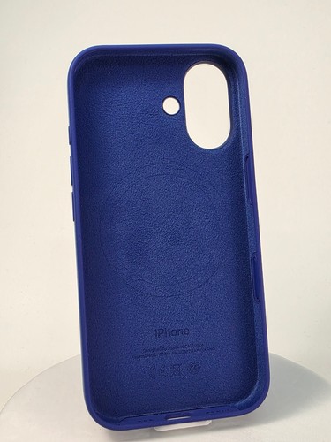 Coque silicone véritable Apple iPhone 16 avec MagSafe - Couleurs ASST - Occasion - Photo 17 sur 17