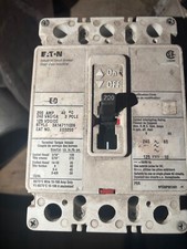 Eaton Cutler Hammer ED ED3200 3 Pole 200 Amp 240V Circuit Breaker FLAWED #36