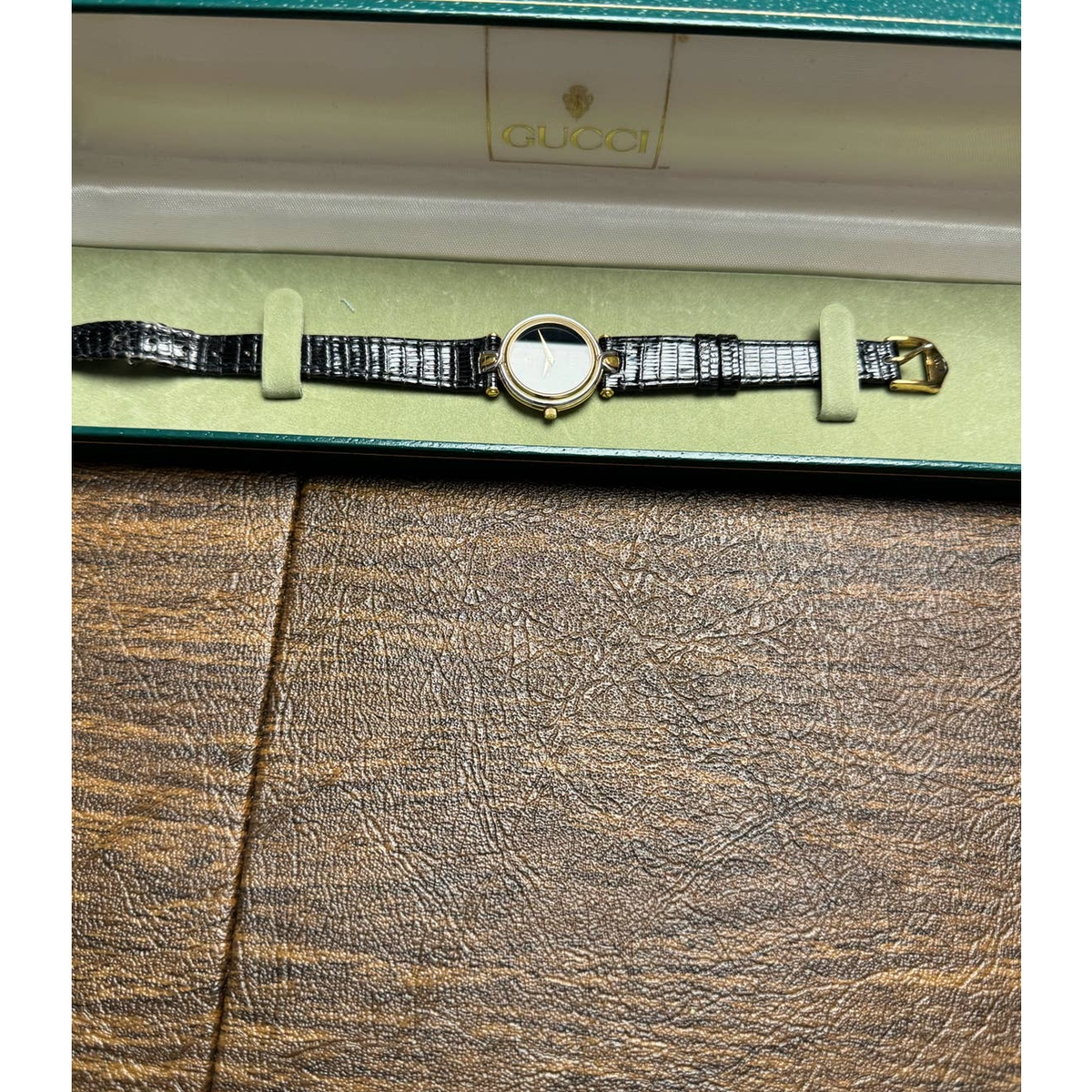 GUCCI クロコダイル革使用レディースウオッチ
