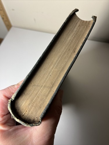 Pilgrim’s Progress By John Bunyan Embossed Cover - Antique - See Pics - Picture 6 of 19
