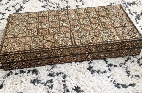 Vintage Micro Inlay Backgammon Chess Board Box Wood Mother Of Pearl Big 19.75" - Picture 2 of 12