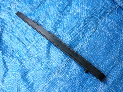 Suzuki  VS750 VS700  Intruder Gleitschiene  von Steuerkette Guide Chain Schiene