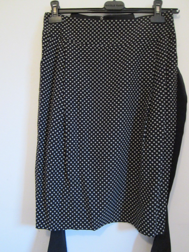Aquascutum silk skirt black mix size 12 new with tags - Picture 3 of 9