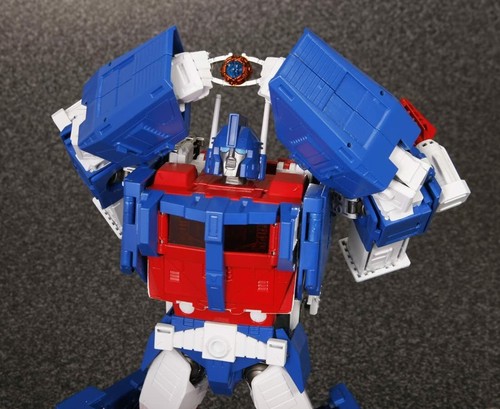 Takara Tomy Transformers Masterpiece MP-22 Ultra Magnus Action Figure New - Picture 5 of 12