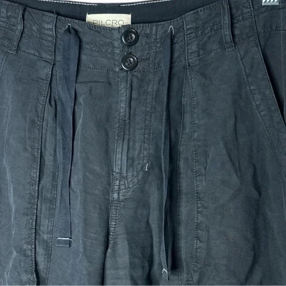 Pilcro Anthro Silky Cargo Pants Washed Black Lightweight size 8 Anthropologie - Image 4 of 4