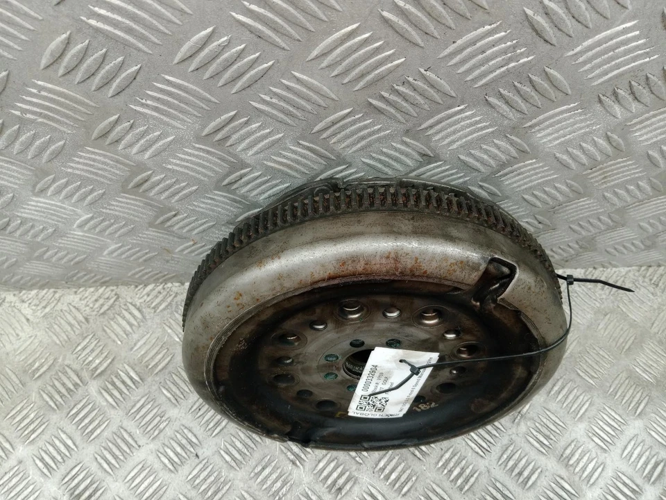 VOLKSWAGEN GOLF FLYWHEEL CLUTCH KIT 2.0 PETROL CHHA 06J105266AL MK7 2013-2020 - Image 4 of 4